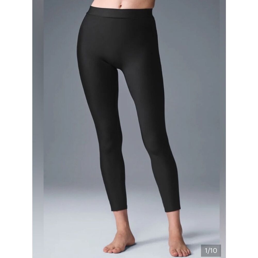 ALO Airlift High Waist 7/8 Turn It Up Legging Black Womens Medium